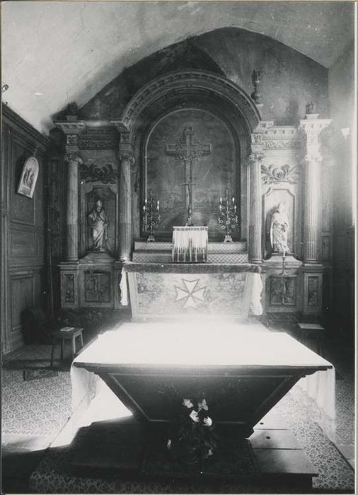 retable du maître-autel, tableau, et deux statues : Saint Firmon et Saint Germain - © Ministère de la Culture (France), Médiathèque du patrimoine et de la photographie, diffusion GrandPalaisRmn Photo