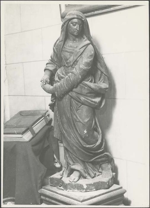 statue de poutre de gloire : Vierge de douleur - © Ministère de la Culture (France), Médiathèque du patrimoine et de la photographie, diffusion GrandPalaisRmn Photo