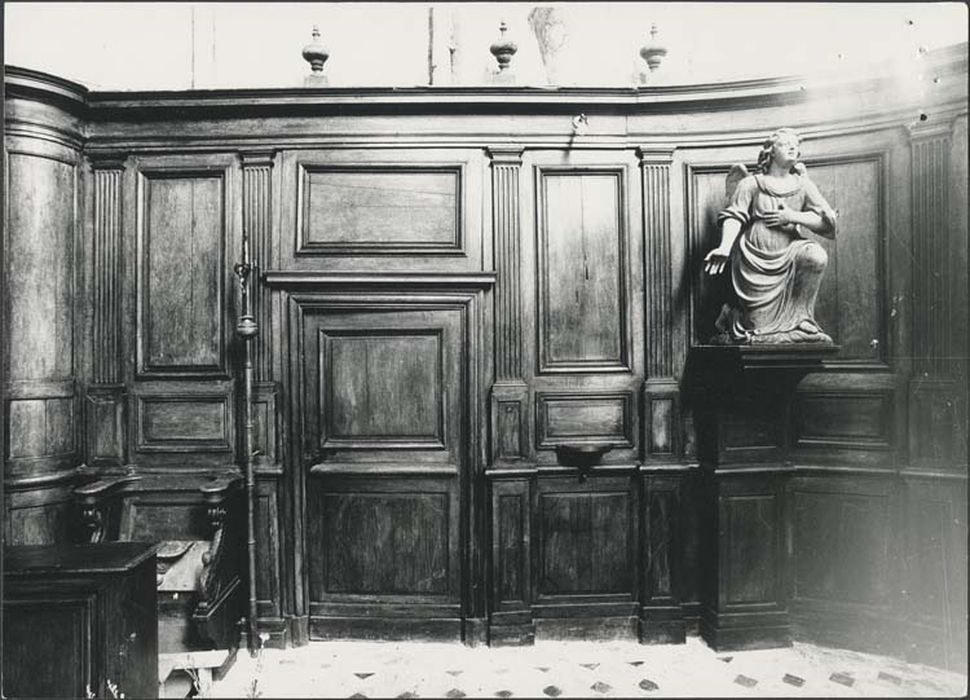 deux statues : Anges adorateurs - © Ministère de la Culture (France), Médiathèque du patrimoine et de la photographie, diffusion GrandPalaisRmn Photo