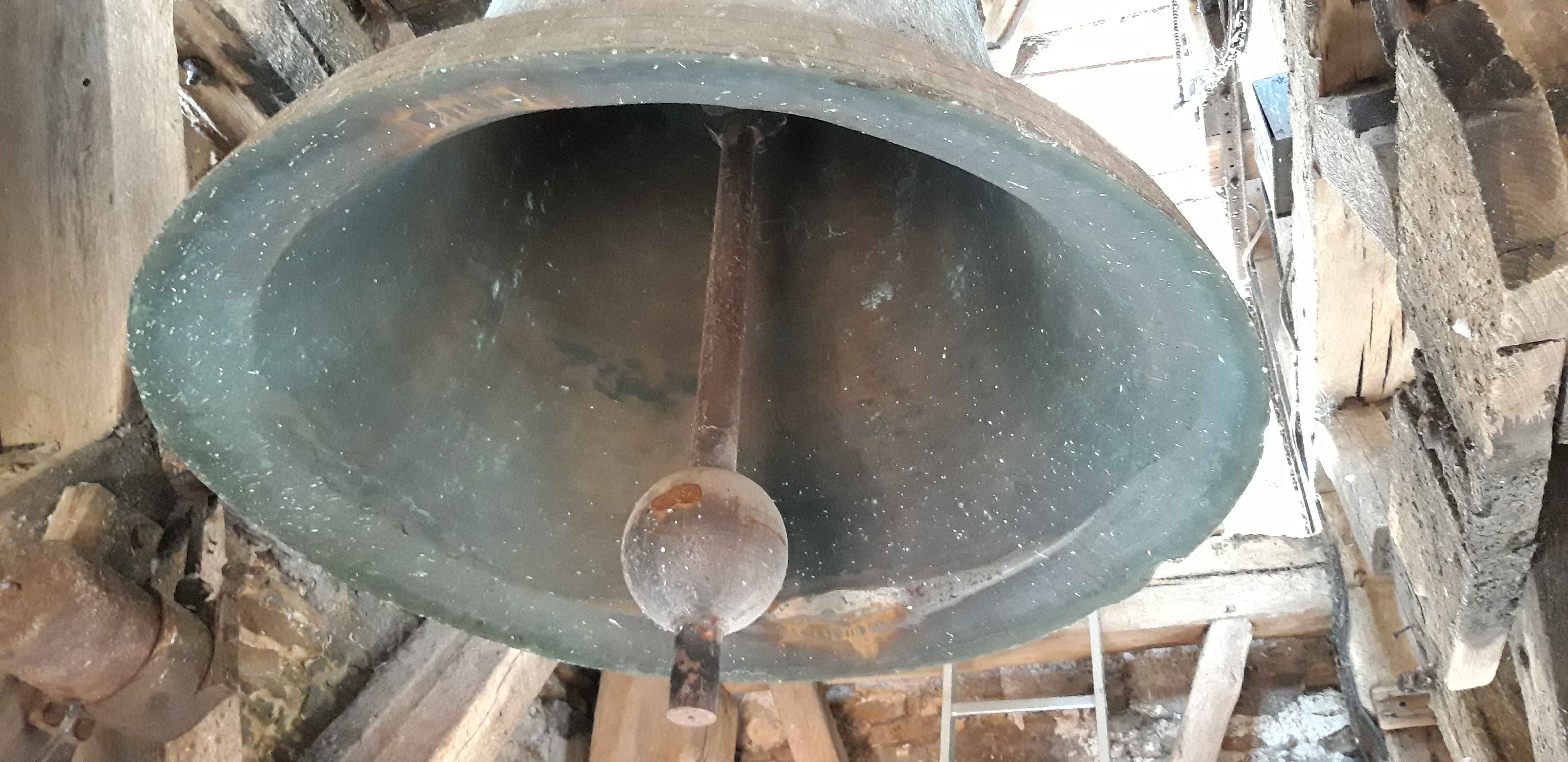 cloche dite Martine, battant