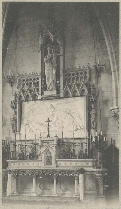 statue : Vierge à l'Enfant