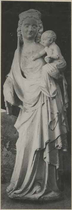 statue : Vierge à l'Enfant