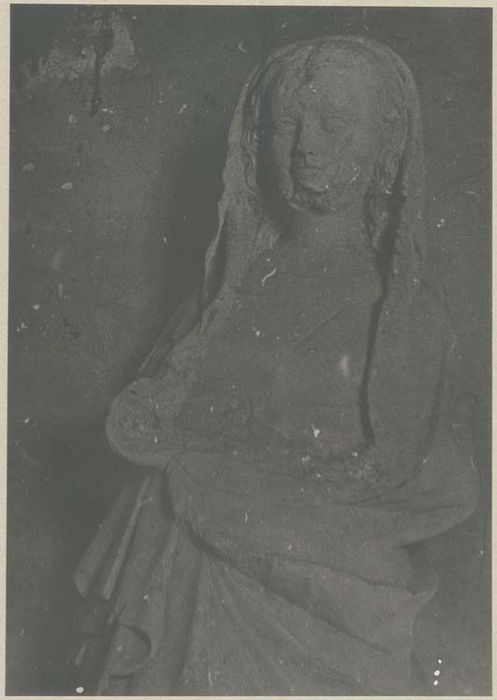 statue : La Vierge et l’Enfant