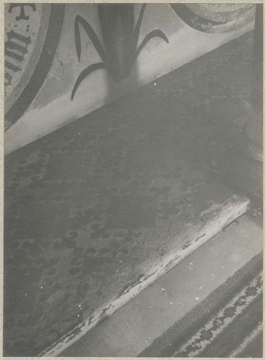 autel, détail du carrelage - © Ministère de la Culture (France), Médiathèque du patrimoine et de la photographie, diffusion GrandPalaisRmn Photo