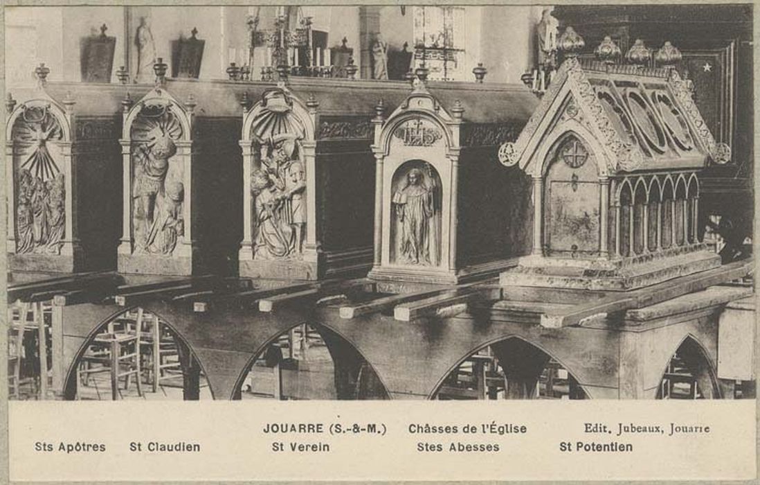 châsses des saintes abbesses, des saints apôtres, de saint Prix et saint Hilaire, de saint Vérien, de saint Ebregesile, de saint Claudien, de sainte Pélagie