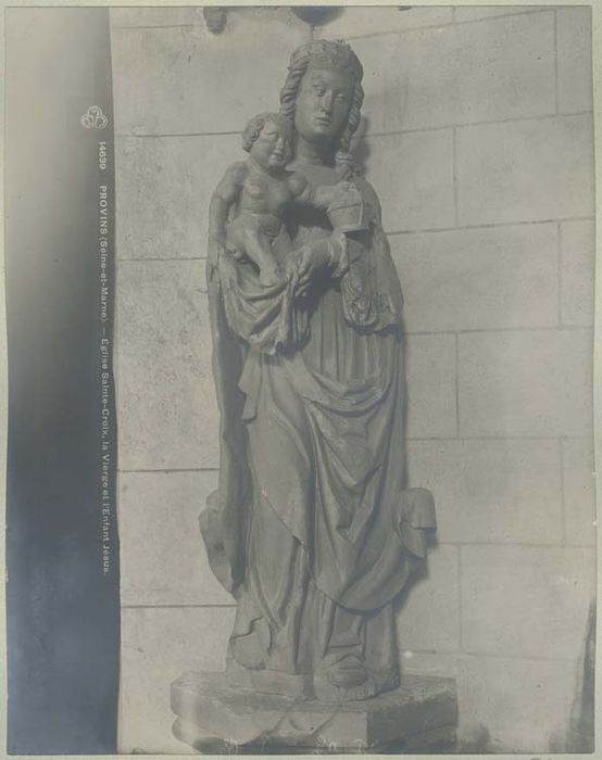 statue : Vierge à l'Enfant