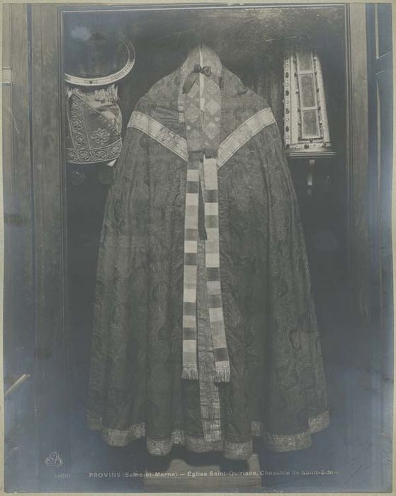 chasuble, manipule, étole dits de saint Edme, archevêque de Cantorbery, mort en 1242