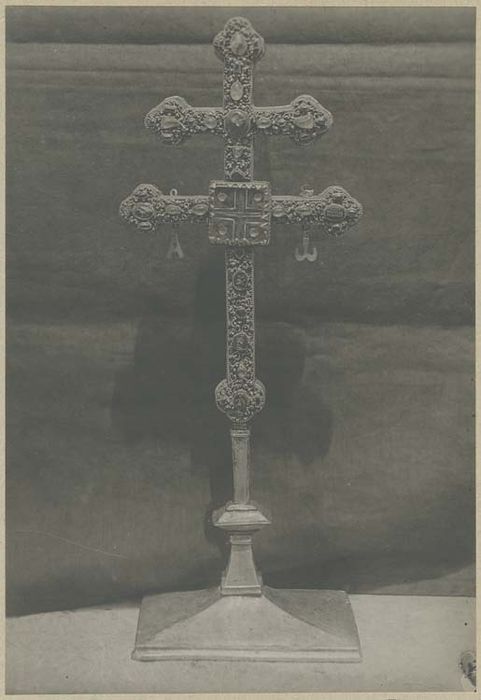 croix d'autel