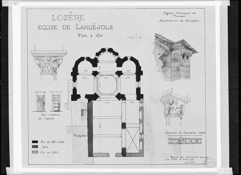 Plan d'architecte, détails de sculpture, amortissement de contrefort sur le pignon méridional du transept