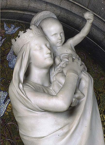 statue : Vierge à l'enfant, vue partielle - © Ministère de la Culture (France), Médiathèque du patrimoine et de la photographie (objets mobiliers), tous droits réservés