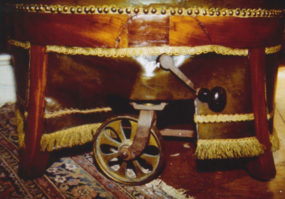 fauteuil roulant de Louis XVIII, détail