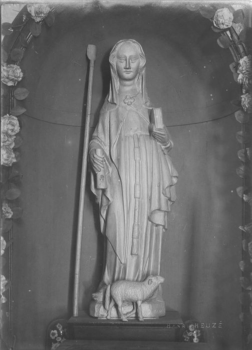 statue : sainte Catherine d'Alexandrie