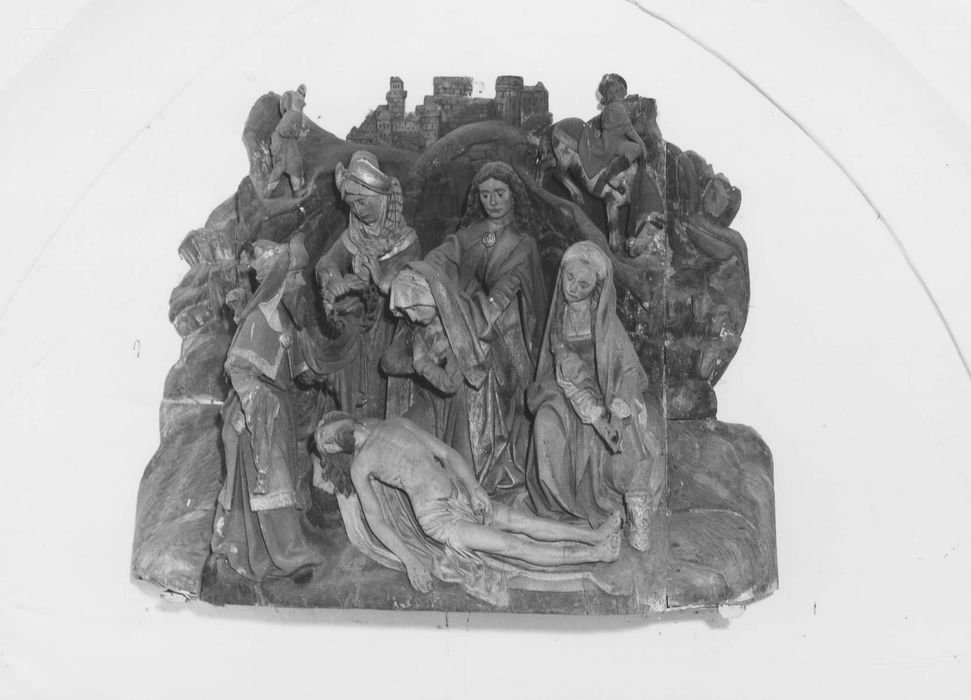 groupe sculpté : Lamentation sur le Christ mort