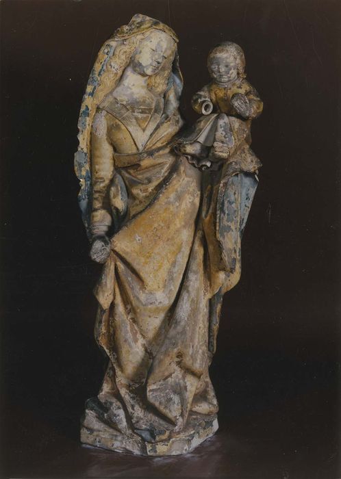 statue : Vierge à l'Enfant