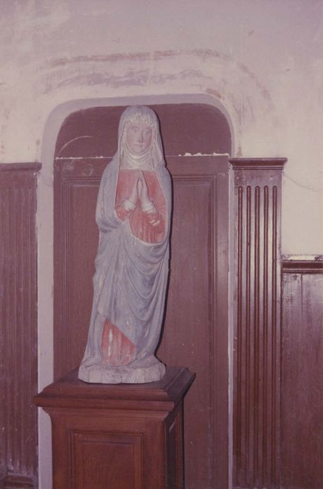 statue : Vierge du calvaire