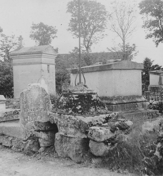chapiteau, base - © Ministère de la Culture (France), Médiathèque du patrimoine et de la photographie, diffusion RMN-GP