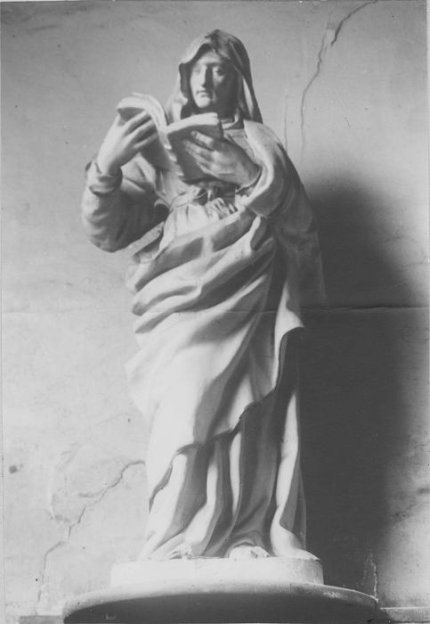 statue : sainte Anne