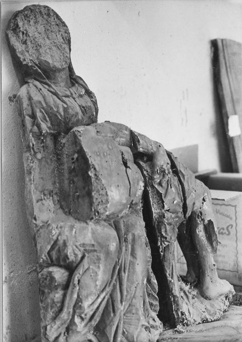 groupe sculpté : Vierge de Pitié - © Ministère de la Culture (France), Médiathèque du patrimoine et de la photographie, diffusion RMN-GP