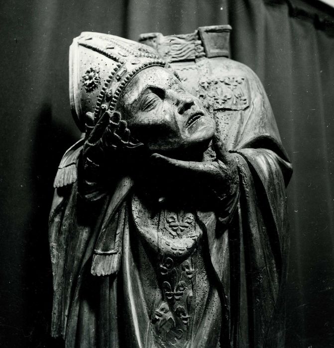 statue : saint Denis, vue partielle - © Ministère de la Culture (France), Médiathèque du patrimoine et de la photographie, diffusion RMN-GP