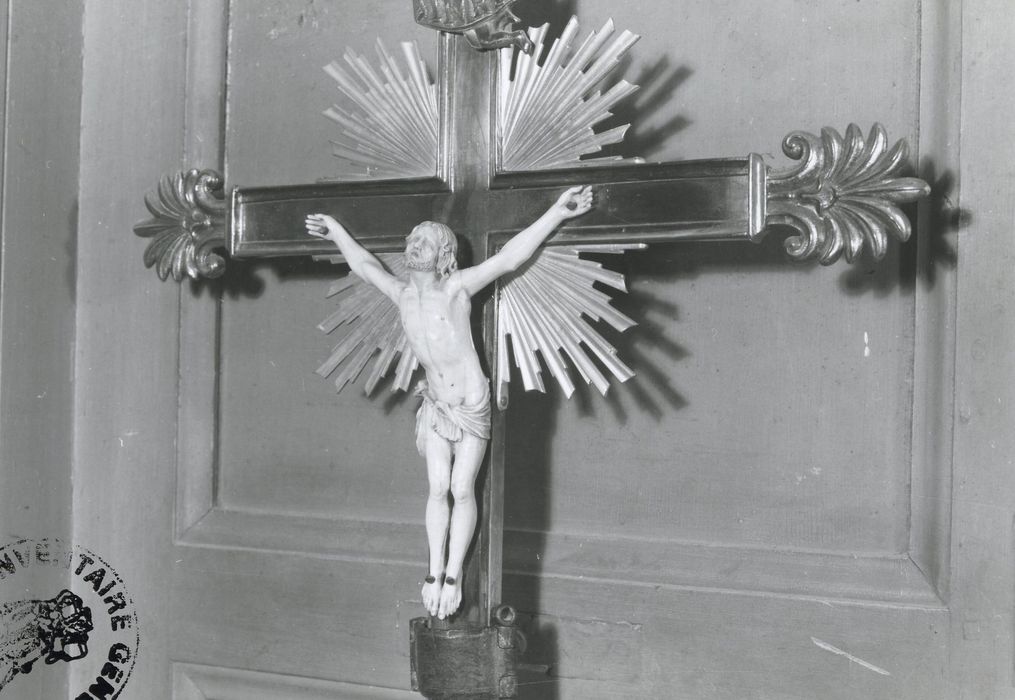 croix de procession : Christ en croix - © Ministère de la Culture (France), Médiathèque du patrimoine et de la photographie, diffusion RMN-GP