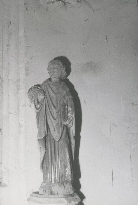 statue : Vierge de calvaire
