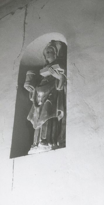 statue : Sainte Madeleine