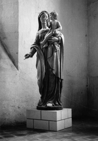 statue : Vierge à l'Enfant - © Ministère de la Culture (France), Médiathèque du patrimoine et de la photographie (objets mobiliers), tous droits réservés