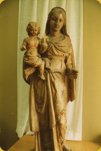 statue : Vierge à l'Enfant