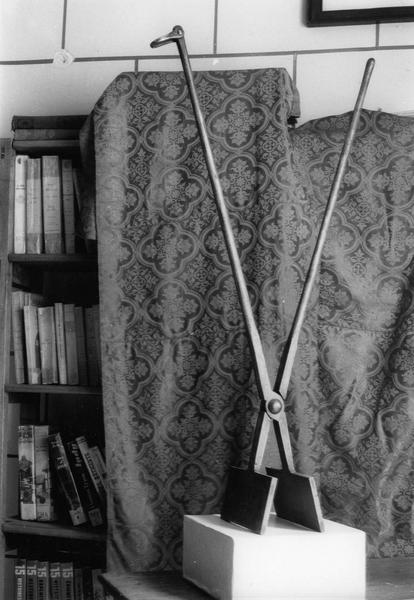 fer forgé en forme de tenaille - © Ministère de la Culture (France), Médiathèque du patrimoine et de la photographie (objets mobiliers), tous droits réservés