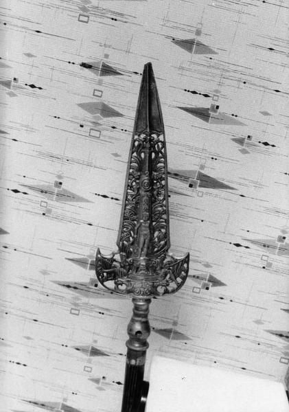 hallebarde de suisse d'église et sa hampe - © Ministère de la Culture (France), Médiathèque du patrimoine et de la photographie (objets mobiliers), tous droits réservés