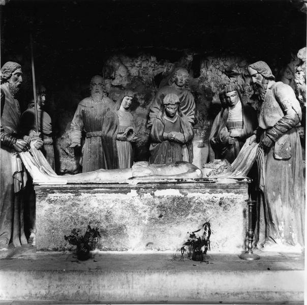 Groupe sculpté : Mise au tombeau