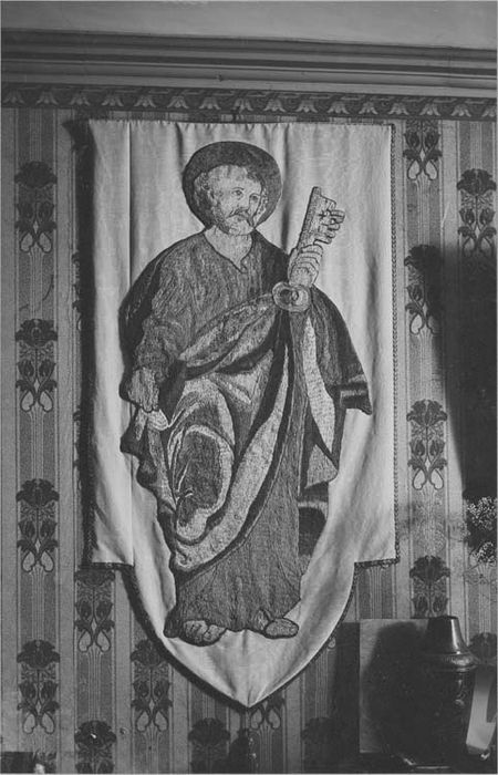 2 bannières de procession : saint Pierre, Vierge à l'enfant - © Ministère de la Culture (France), Médiathèque du patrimoine et de la photographie, diffusion RMN-GP