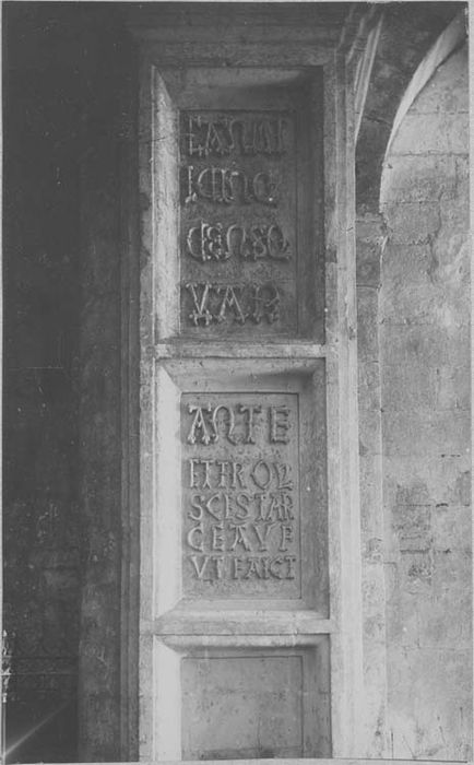 plaques commémoratives (?) - © Ministère de la Culture (France), Médiathèque du patrimoine et de la photographie, diffusion RMN-GP