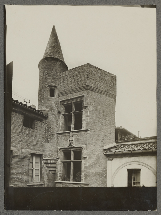 Façade des étages sur cour