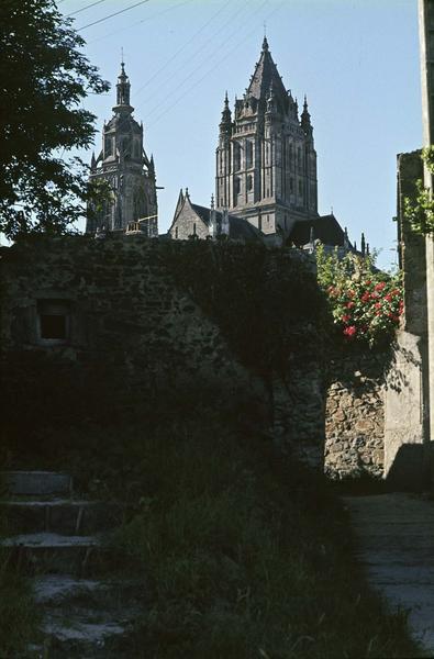 Clocher et tour-lanterne, côté sud