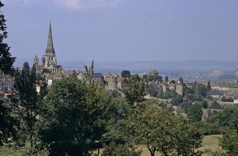 Vue générale de la ville et la cathédrale