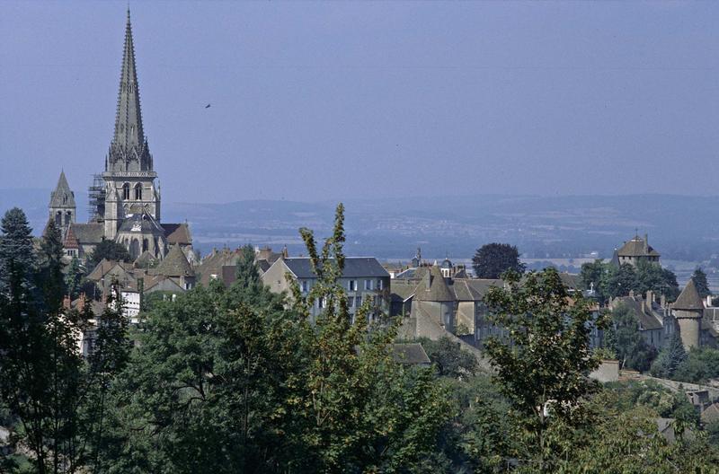 Vue générale de la ville et la cathédrale