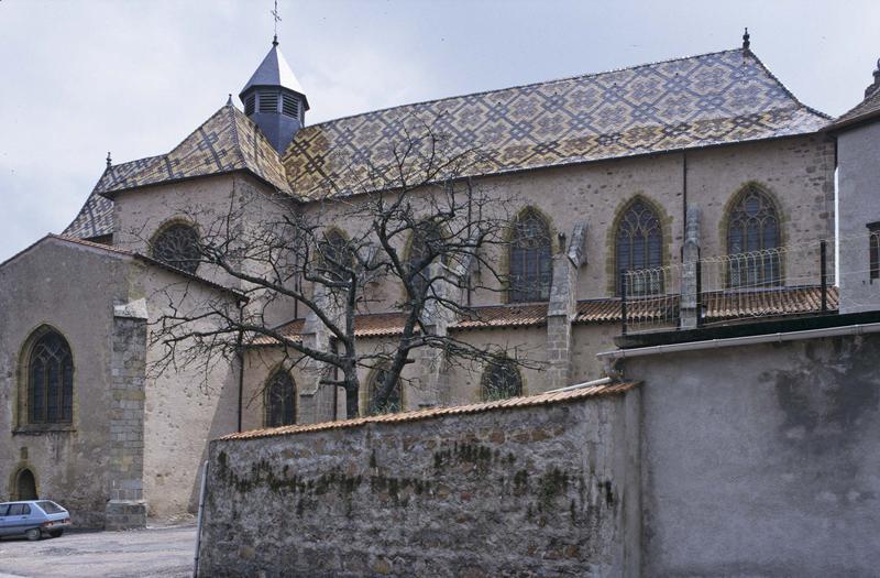 Façade et toiture de l'église