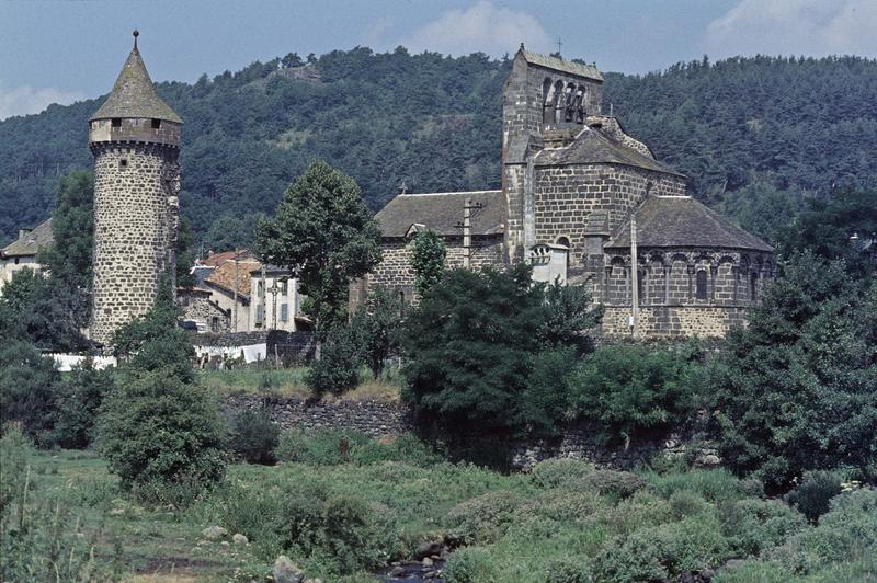 Ensemble sud-est et campanile