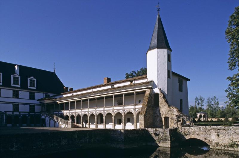 Façade et loggia sur cour d'honneur, tourelle