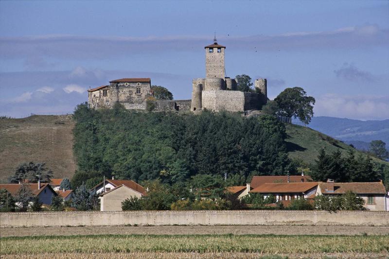 Ensemble des bâtiments sur un promontoire