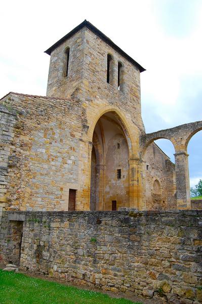 Ancienne église Notre-Dame : vue générale du clocher