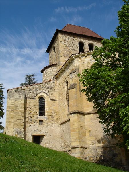 Ancienne église Notre-Dame : vue partielle du clocher et du chevet