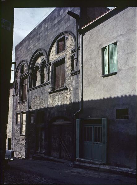 Façade sur rue vue en perspective