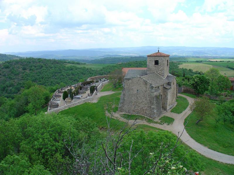 vue générale de l'église depuis le château fort