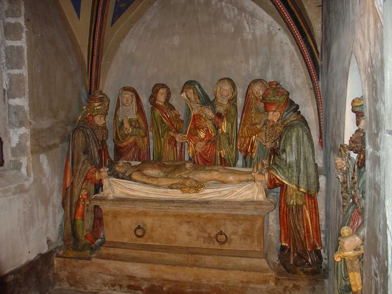 groupe sculpté : la mise au tombeau, chapelle Notre-Dame de Grâce, vue générale