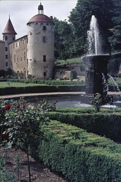 Aile et tourelle, fontaine du miroir d'eau