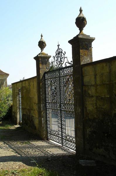 vue générale du portail d'entrée