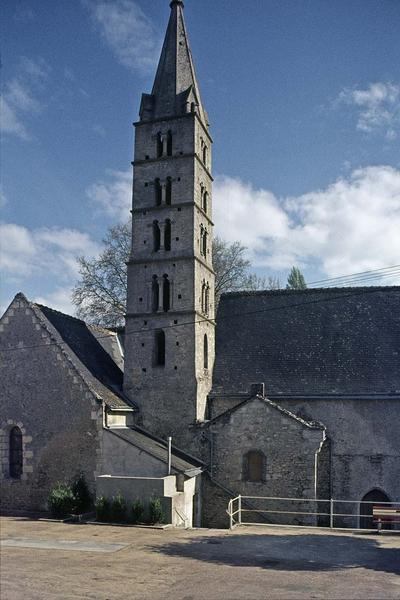 Clocher et façade au nord-ouest