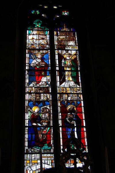 verrières du choeur : verrières du choeur : saint Pierre, saint Austremoine, Annonciation (l'), saint Calmin, vue générale - © Ministère de la Culture (France), Médiathèque  du patrimoine et de la photographie, diffusion RMN-GP